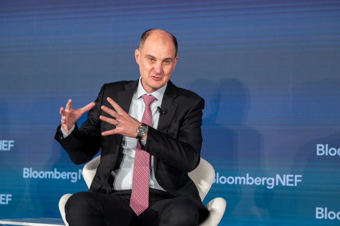 Tim Holt speaks with Bloomberg